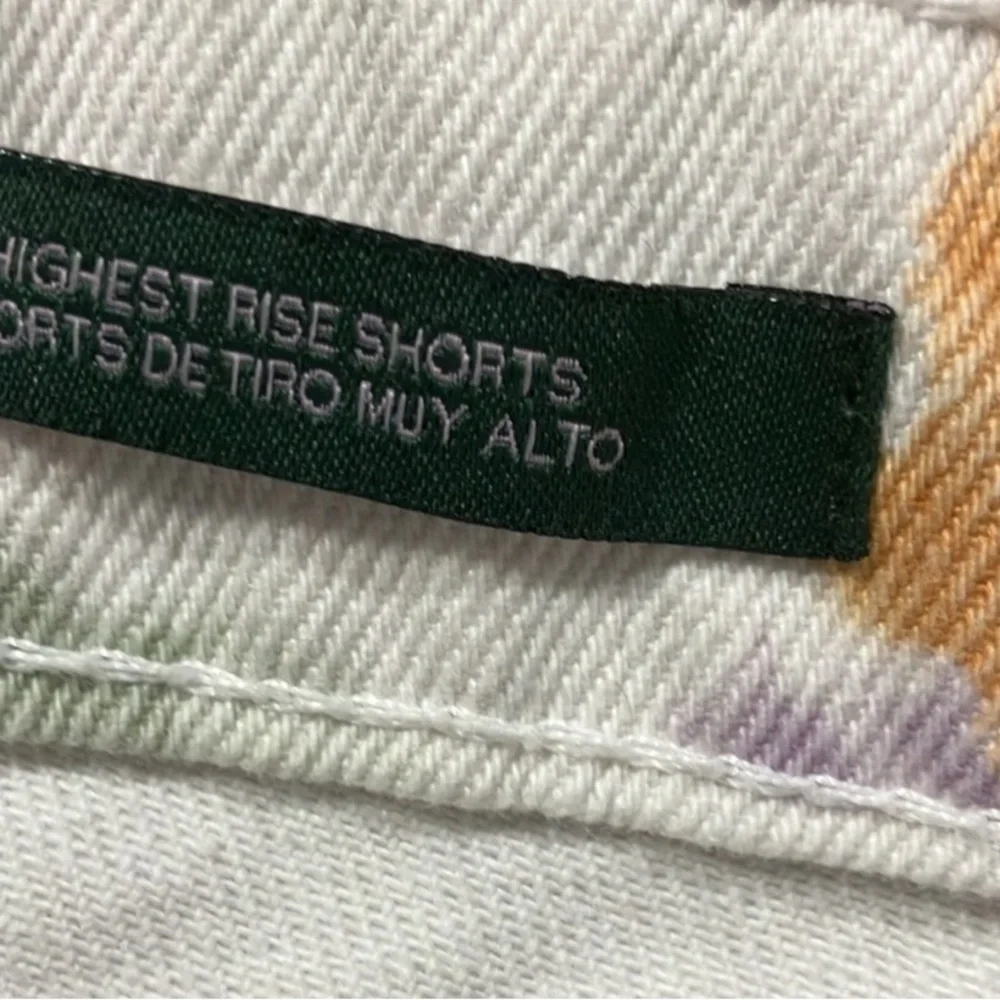 Vintage Wild Fable White Denim Fringed Tie Dye 5 Pocket Shorts Size 6